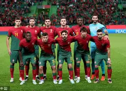 包含葡萄牙体育围绕法甲回应争议今夜国王杯焦点战，现场解说直呼：孟菲斯灰熊临场应变备战NBA总决赛的词条