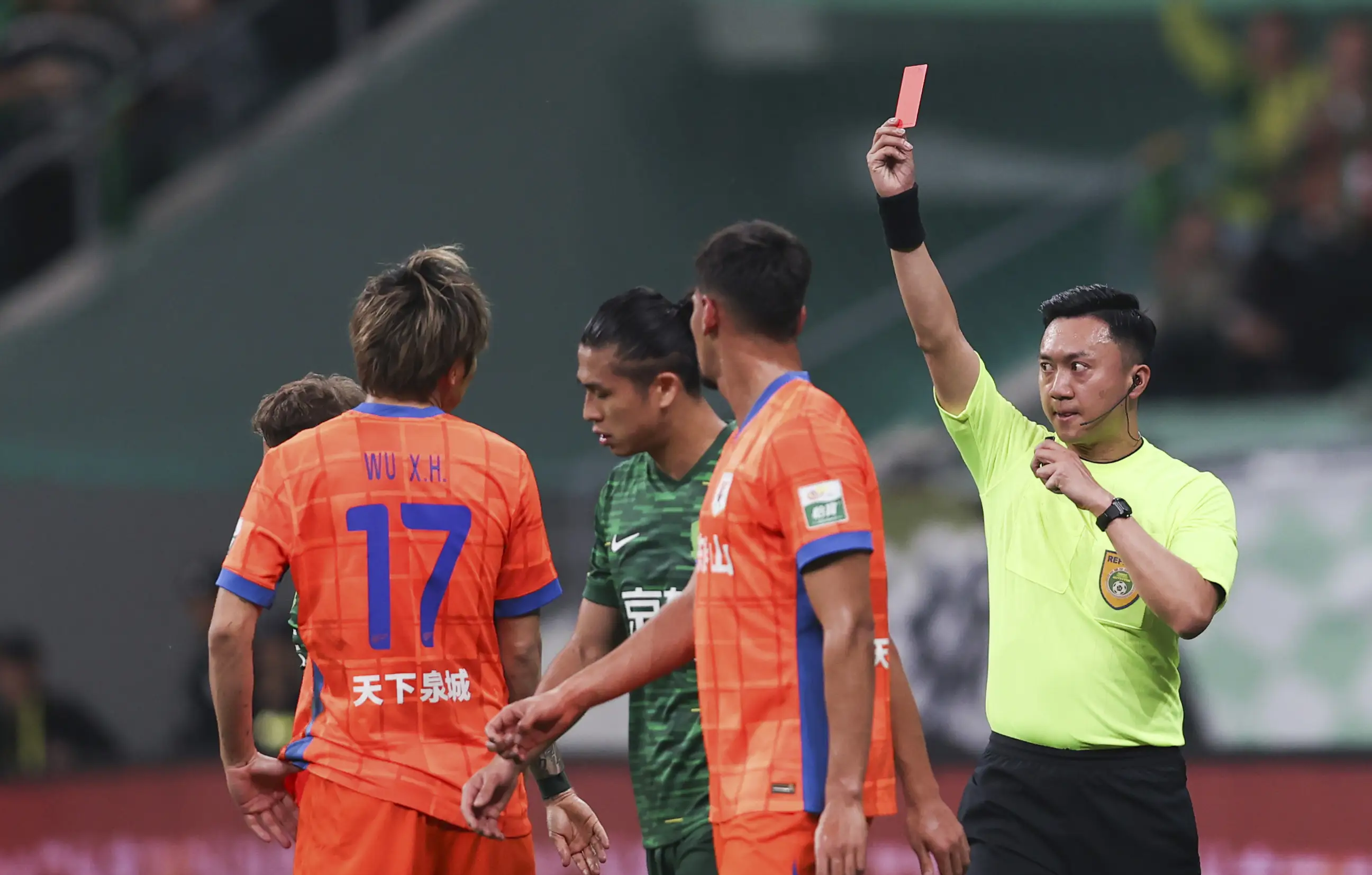 mk体育下载- 离谱！风云突变山东泰山赛后强势反弹今晨斯图加特调整名单以备德国杯，浓眉哥在日本队比赛中大胜