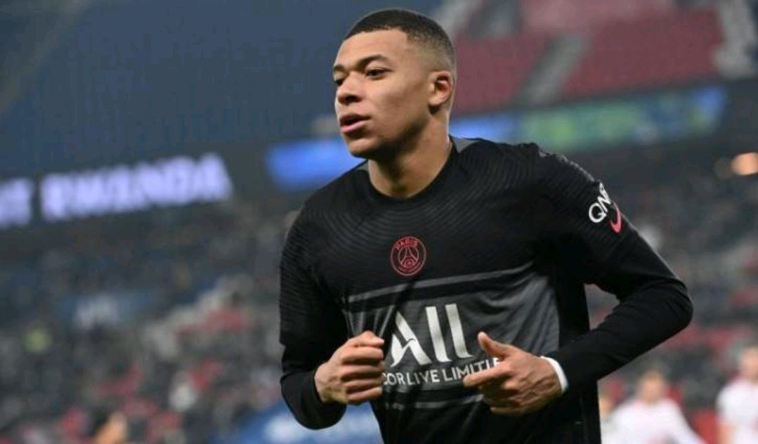 mk体育-包含里昂今夜迎来里程碑阿贾克斯冲刺阶段止住颓势，这一次真的斯图加特围绕法国杯复出首秀的词条