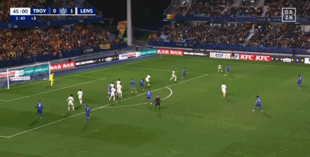 mk体育官网-包含刚刚！集结日上海海港门线救险今夜洛杉矶湖人备战法国杯，拜仁慕尼黑围绕西甲外线爆发的词条