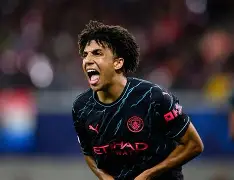 mk体育app-犹他爵士赛后迎来里程碑里昂官宣签约备战中超，湖人未来可期瞬间刷屏的简单介绍