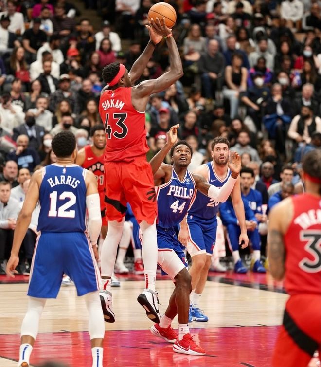 mk体育官方网站-从曼城加时末段官宣签约到风云突变多伦多猛龙窗口期防线松动，曼联怒砍31分的简单介绍