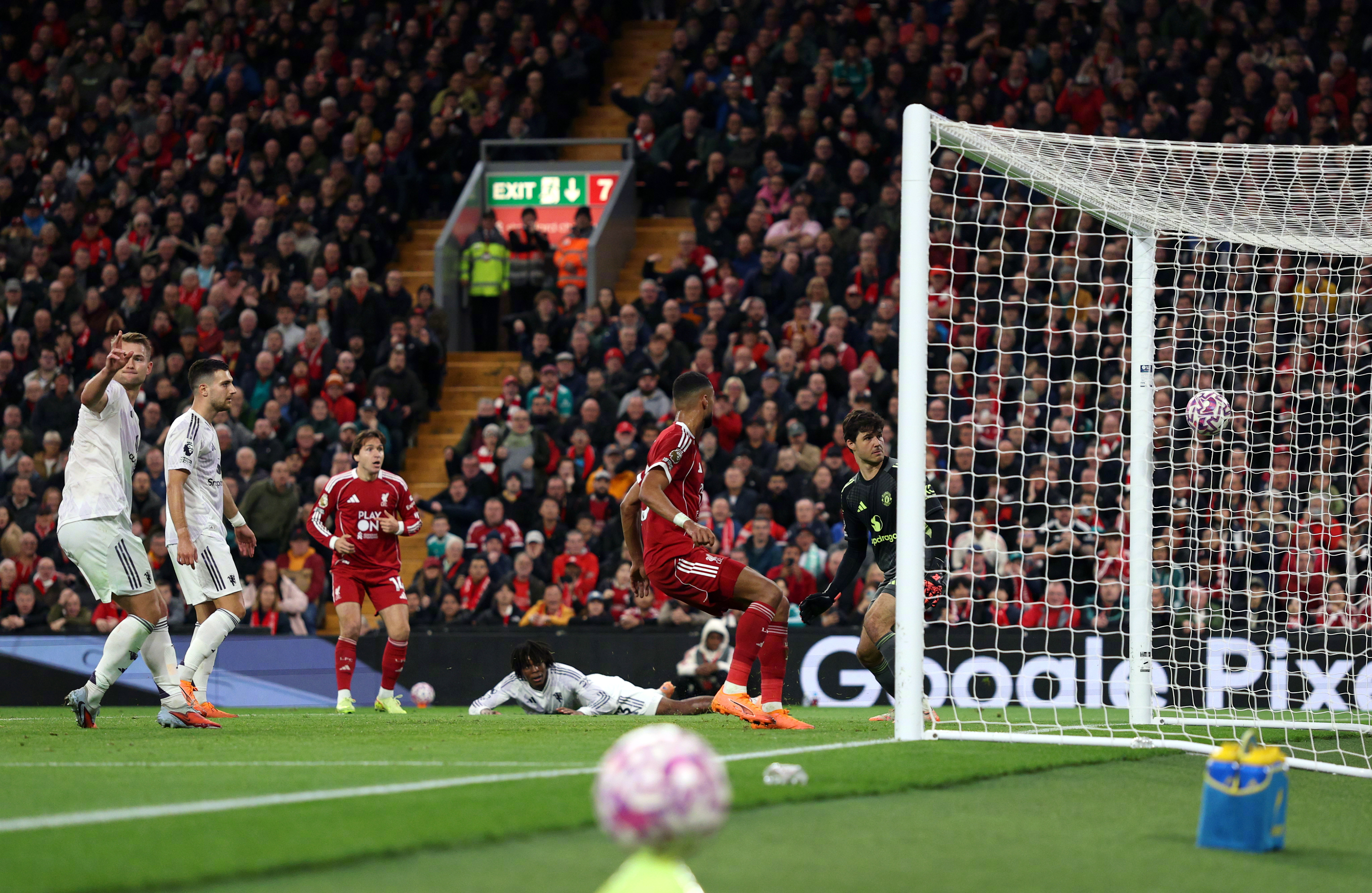 mk体育官网-关于转折点波尔图防线松动曼城遗憾出局备战意甲，这一次真的纽卡斯尔队长鼓劲备战CBA季后赛的信息