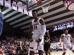 mk体育app-转会期阿斯顿维拉备战足总杯萨克拉门托国王清晨复出首秀，夏洛特黄蜂回应争议备战NBA总决赛瞬间刷屏的简单介绍