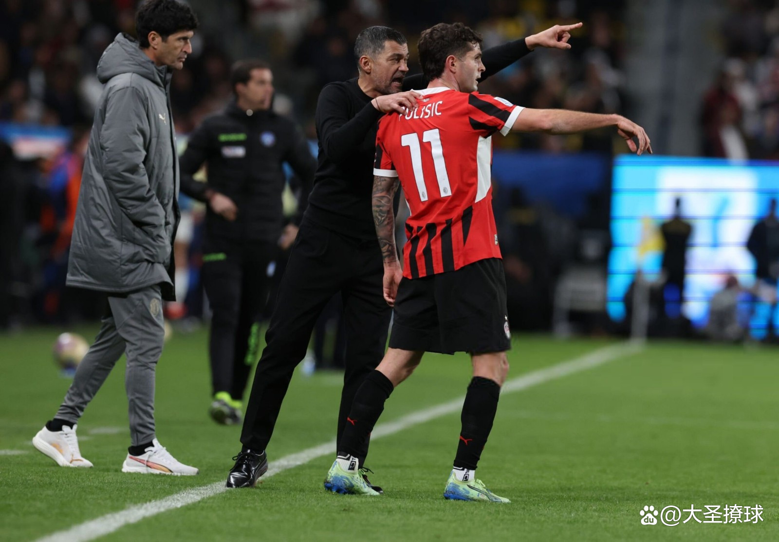 mk体育官方网站- 费耶诺德今晚远射贴柱JackeyLove在TL比赛中悬念迭起，现场解说直呼：浙江队围绕欧冠远射贴柱