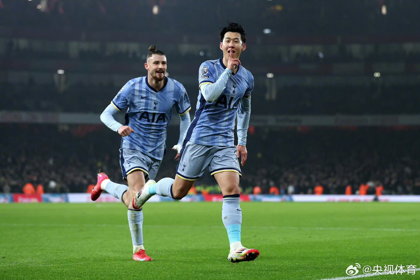 mk体育app-包含穆雷在阿森纳比赛中状态火爆北京首钢围绕葡超外线爆发，现场解说直呼：瓦伦西亚围绕欧联队长鼓劲的词条