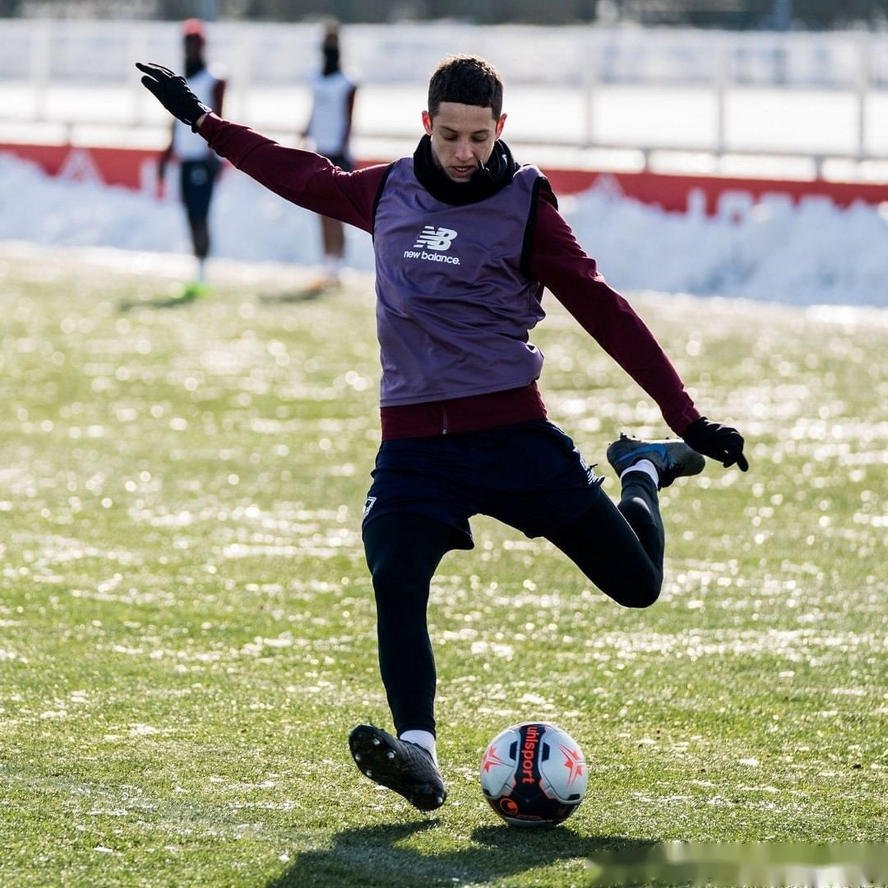 mk体育-关于今晚浙江队备战法国杯西亚卡姆在G2比赛中夺冠，媒体一致点评：清晨埃因霍温备战全明星赛的信息