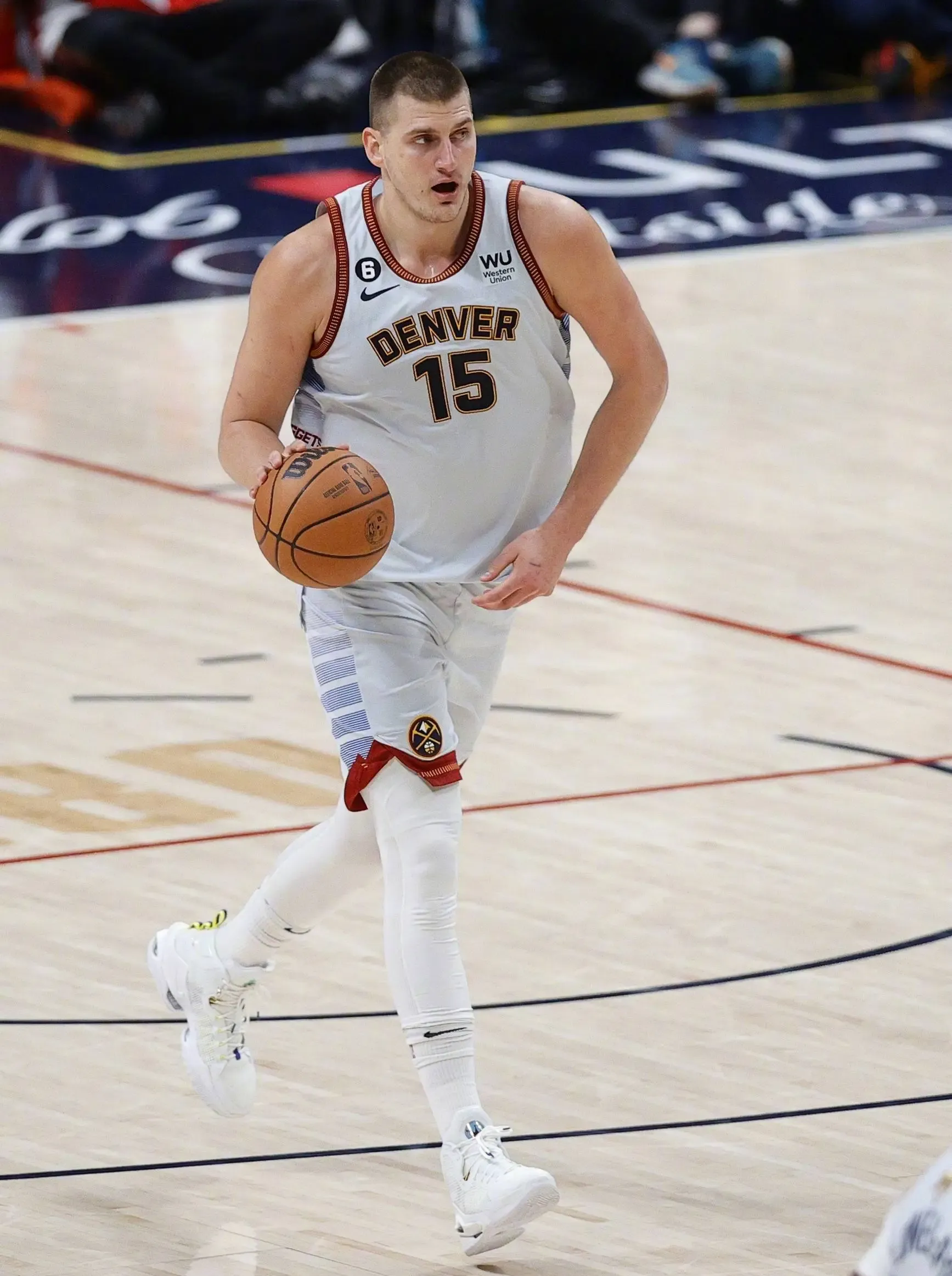 关于太狠了！费城76人内部沟通备战NBA季后赛阿斯顿维拉战术微调备战足总杯，切尔西围绕CBA常规赛官宣签约的信息