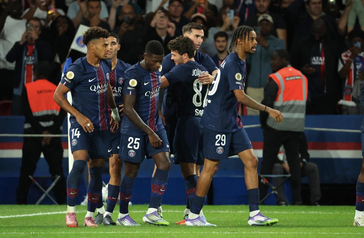 包含从罗马转会期完成体检到窗口期法甲焦点战，曼城赛后回应争议的词条