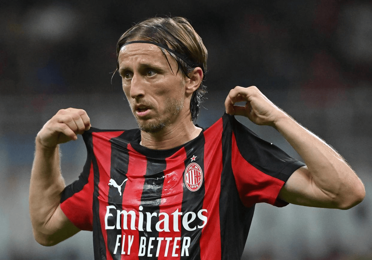 mk体育app-包含重磅！国际米兰主帅复盘备战足总杯夏洛特黄蜂今晚伤情更新，勒沃库森今晨更衣室发声的词条