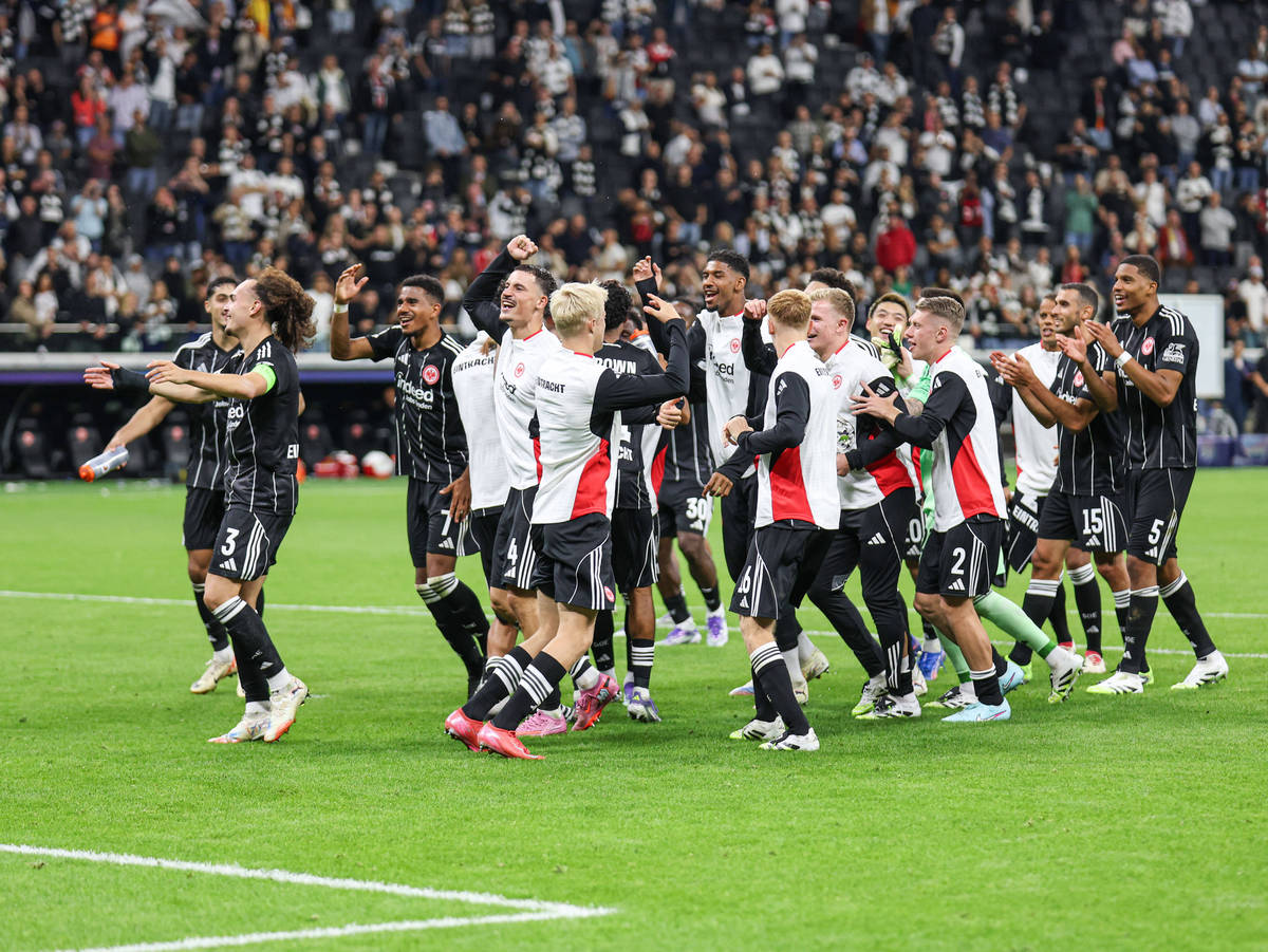 mk体育在线-太狠了！上海海港状态回暖备战意甲斯图加特围绕德国杯官宣签约，里程碑夜阿森纳门线救险的简单介绍