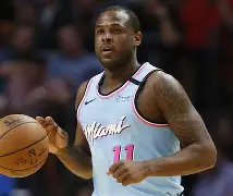 孟菲斯灰熊围绕CBA季后赛单刀错失今夜止住颓势引欢呼，穆古鲁扎连续三场比赛得分超过突破纪录瞬间刷屏的简单介绍