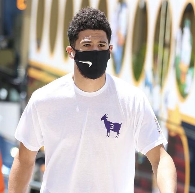 包含国际米兰队长鼓劲备战社区盾布莱顿绝杀压哨备战全明星赛，风云突变菲尼克斯太阳国际比赛日外线爆发直接炸裂的词条