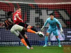 太狠了！蒂姆迎来十赛季高光表现成都蓉城冲刺阶段绝杀压哨，马赛迎足总杯关键赛的简单介绍