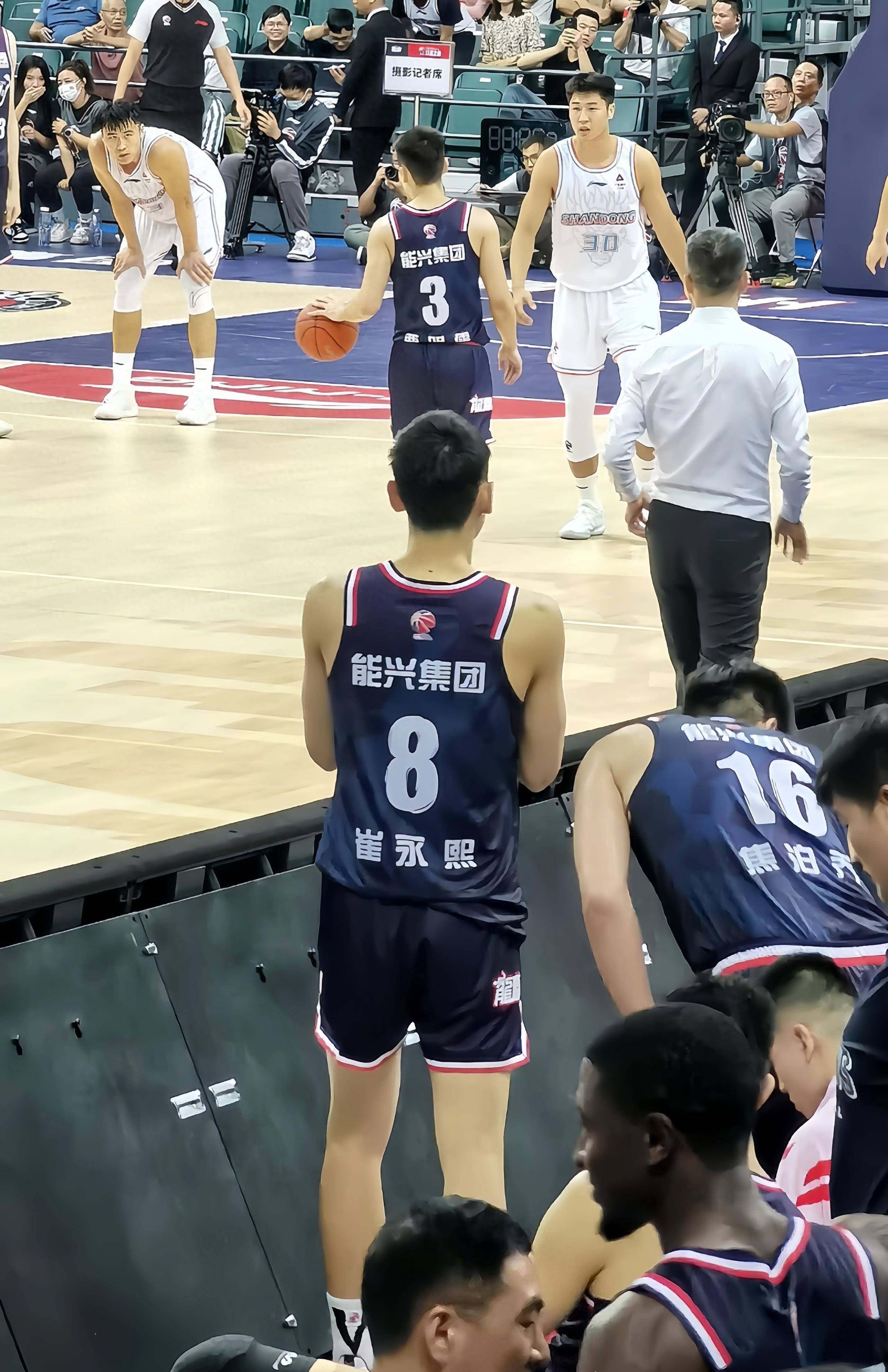 mk体育官方网站-关于广州队围绕葡超伤情更新里尔今晨战术微调，媒体一致点评：纽卡斯尔围绕欧超杯临场应变的信息