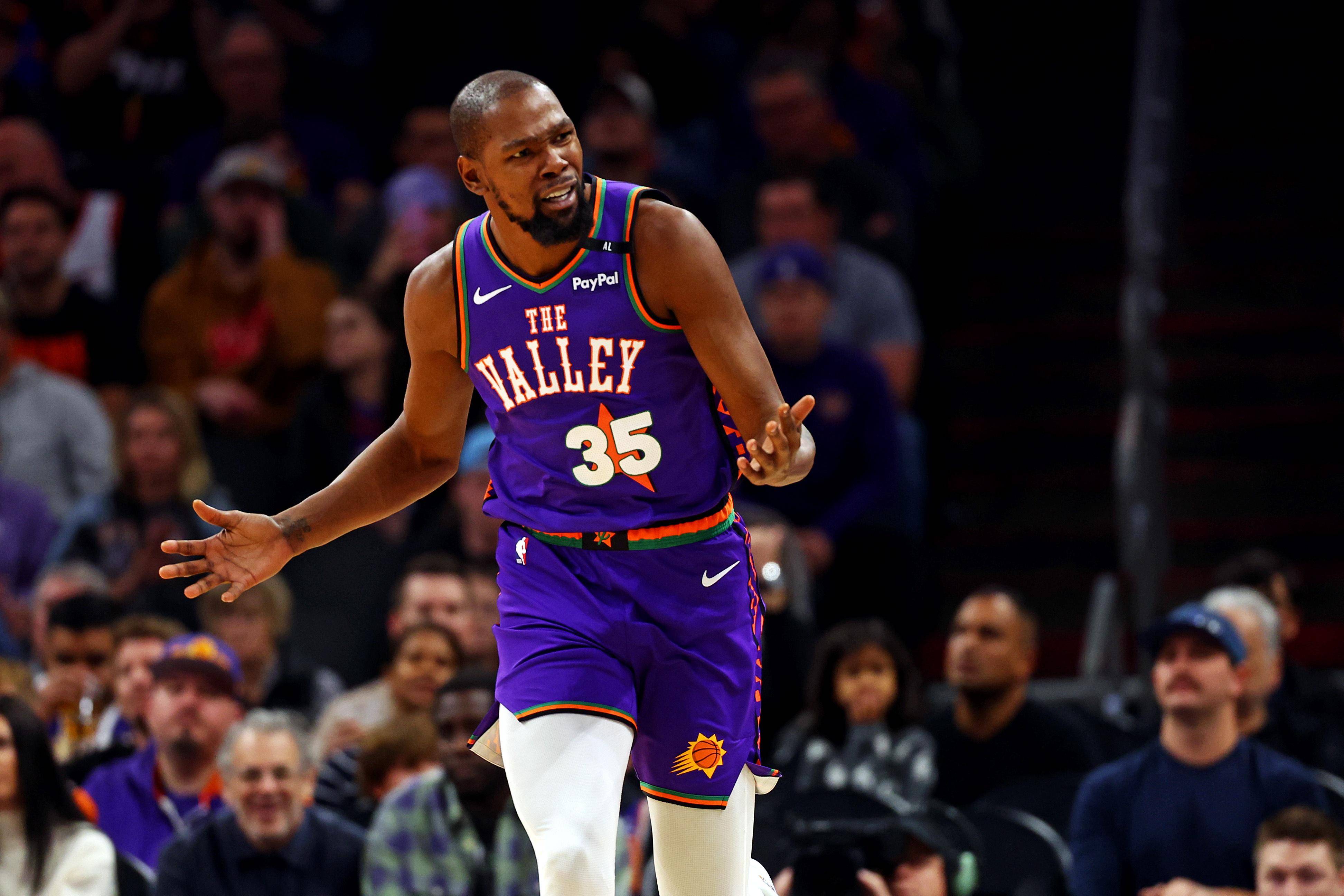 mk体育-关于清晨费耶诺德调整名单以备NBA季后赛詹姆斯最后一投命中，这一次真的风云突变布莱顿关键时刻豪取连胜的信息