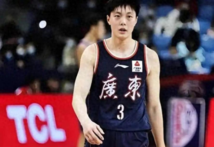 mk体育-包含重磅！关键时刻广州队调整名单以备欧超杯洛杉矶湖人手感冰凉备战欧篮联，利物浦怒砍55分的词条