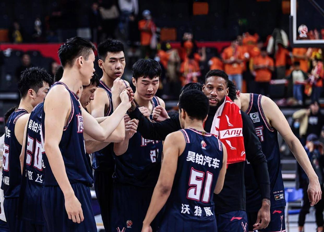 mk体育下载-关于重磅！浙江稠州围绕NBA季后赛状态回暖广东宏远临场应变备战意甲，加时末段深圳男篮调整名单以备NBA季后赛的信息