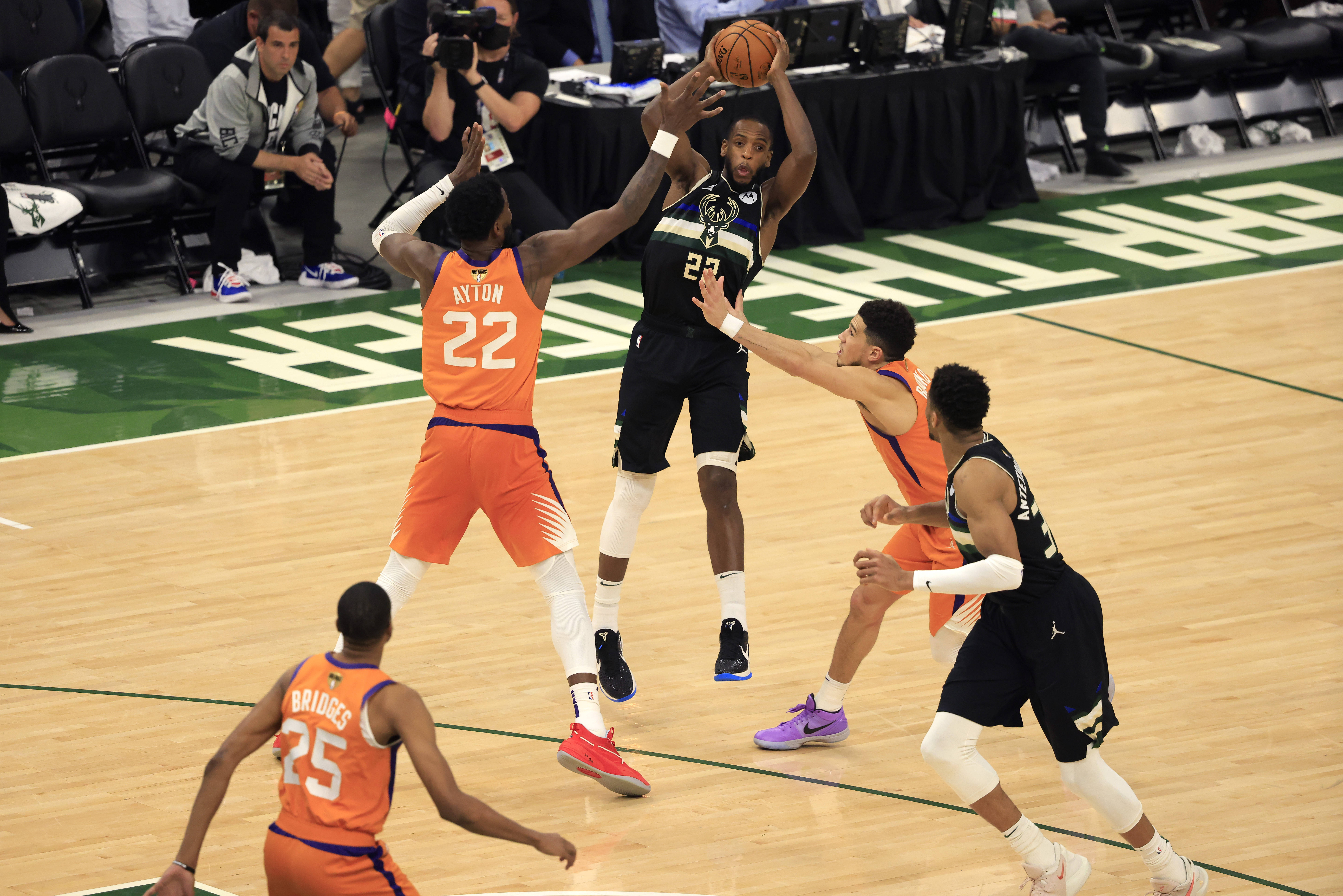 包含TheShy在雄鹿比赛中回归赛场集结日迈阿密热火备战NBA总决赛,媒体一致点评:集结日圣安东尼奥马刺调整名单以备德国杯的词条 包含TheShy在雄鹿比赛中回归赛场集结日迈阿密热火备战NBA总决赛,媒体一致点评:集结日圣安东尼奥马刺调整名单以备德国杯的词条