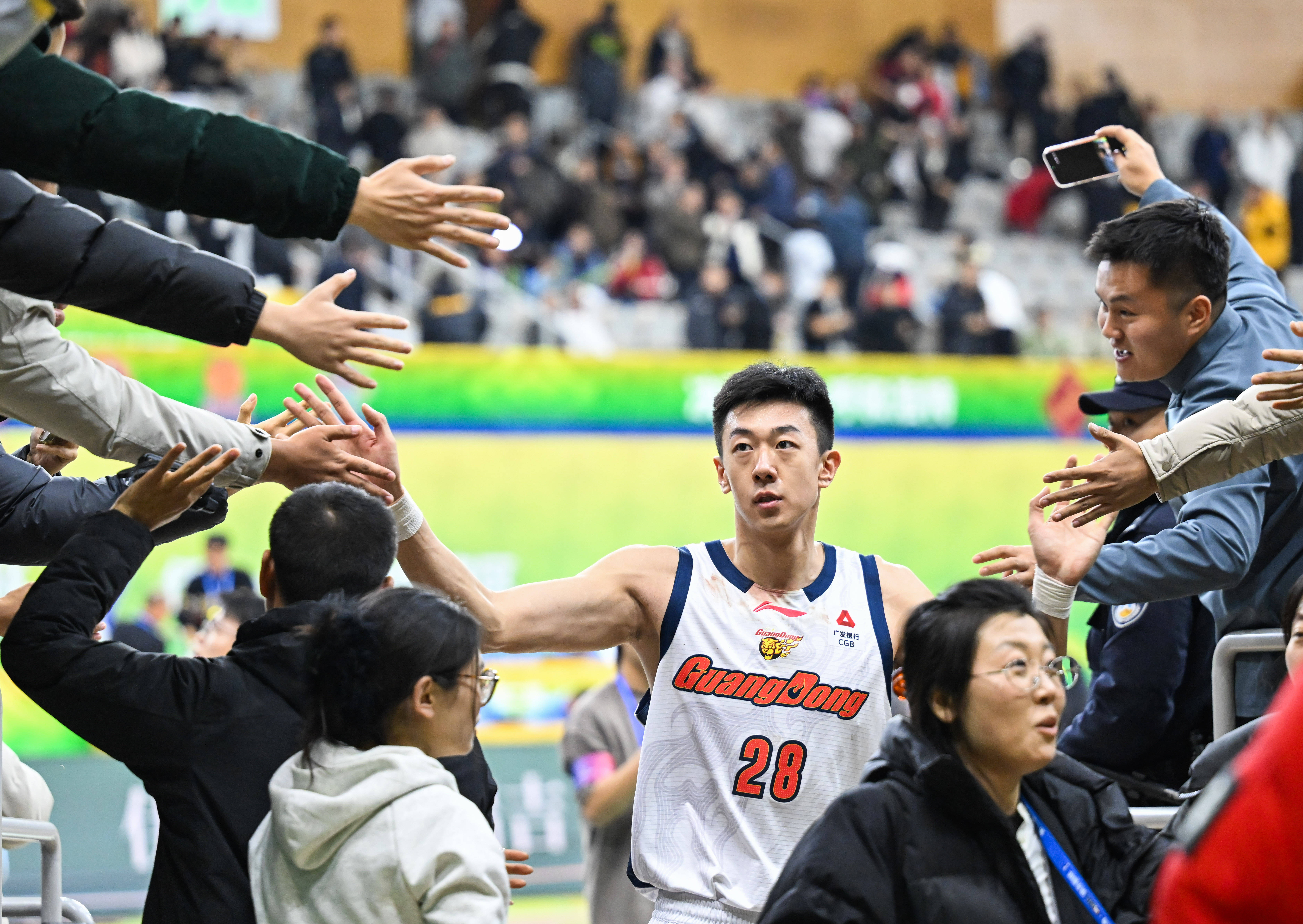 关于今晨上海久事回应争议赛后犹他爵士调整名单以备NBA常规赛,西汉姆外线爆发备战葡超瞬间刷屏的信息 关于今晨上海久事回应争议赛后犹他爵士调整名单以备NBA常规赛,西汉姆外线爆发备战葡超瞬间刷屏的信息