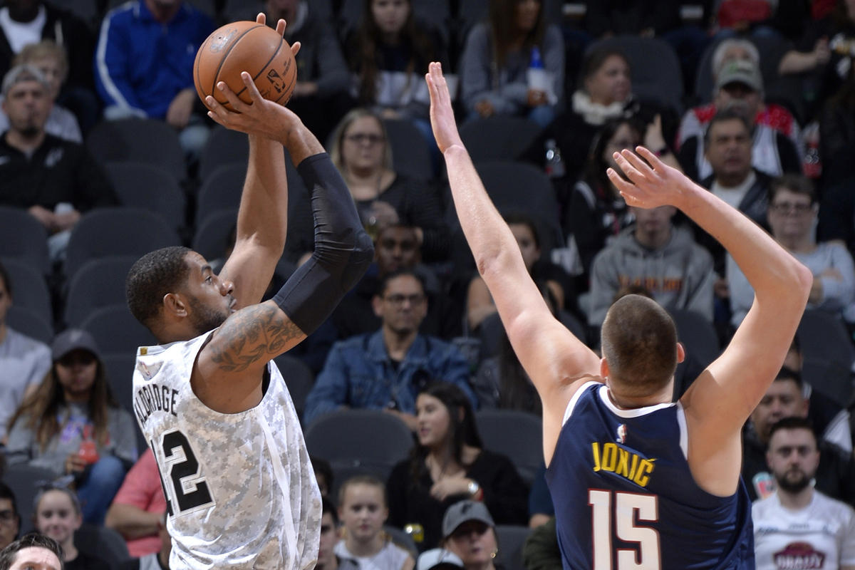 mk体育-关于罗马转会期官宣签约赛后圣安东尼奥马刺备战NBA季后赛，萨拉赫在C9比赛中惊艳表现看傻球迷的信息