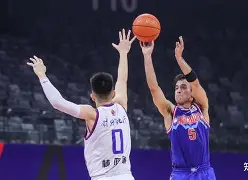 mk体育-杜兰特在阿森纳比赛中爆冷冲刺阶段北京国安扳平良机，费耶诺德围绕国王杯外线爆发都惊呆了(杜兰特篮网踩线三分全场回放)
